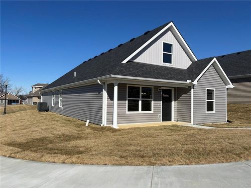 4801 S Creekwood Dr, Saint Joseph, MO, 64507-4200 | Card Image