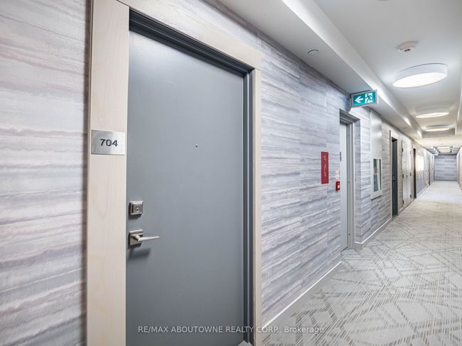 704 - 4633 Glen Erin Dr, Condo with 2 bedrooms, 2 bathrooms and null parking in Mississauga ON | Image 4