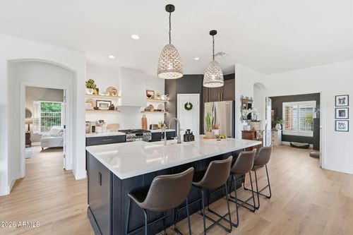7235 S Golfside Ln, Phoenix, AZ, 85042-6019 | Card Image
