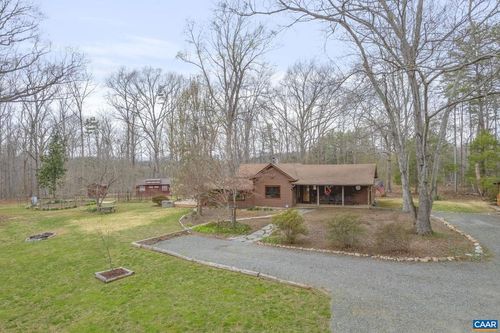 3205 Polecat Creek Ln, Scottsville, VA, 24590-7800 | Card Image