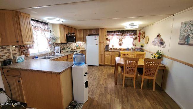 49718 Onyx Ave, House other with 2 bedrooms, 1 bathrooms and null parking in Quartzsite AZ | Image 5