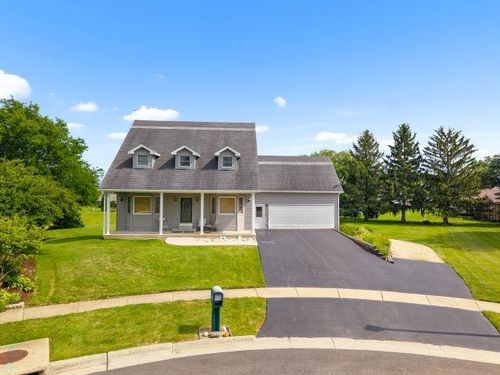 1317 Riverbend Ln, Belvidere, IL, 61008-1401 | Card Image