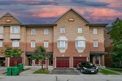 70 - 6950 10 Th Line W, Condo with 3 bedrooms, 3 bathrooms and 2 parking in Mississauga ON | Image 1