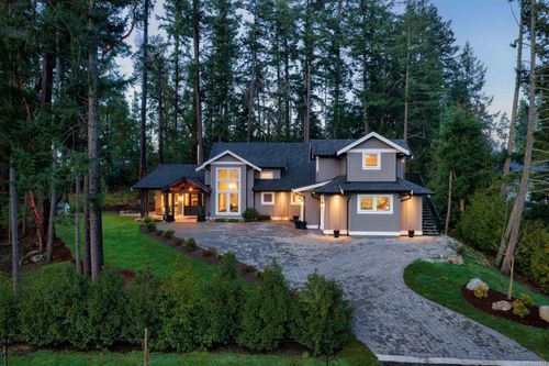 390 Wain Rd, North Saanich, BC, V8L5P9 | Card Image