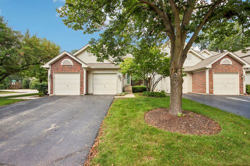 1052 Woodhill Ct, Elgin, IL, 60120-5118 | Card Image