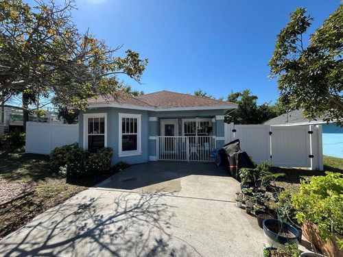 1006 22nd St, West Palm Beach, FL, 33407-5738 | Card Image