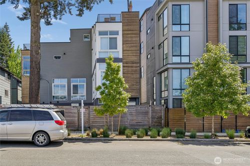 g-12006 31st Ave Ne, Seattle, WA, 98125 | Card Image