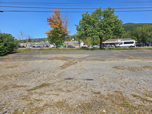 217 Main St, Williamstown, MA, 01267-2608 | Card Image