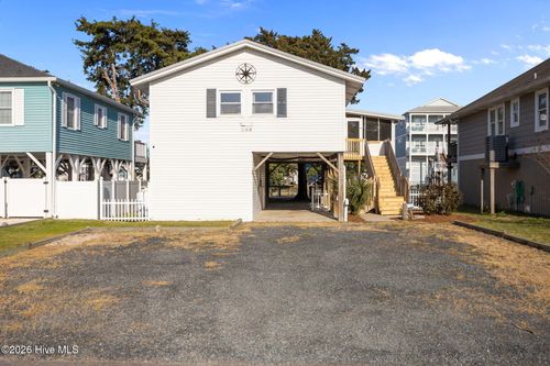 140 Marlin Dr, Holden Beach, NC, 28462-1802 | Card Image
