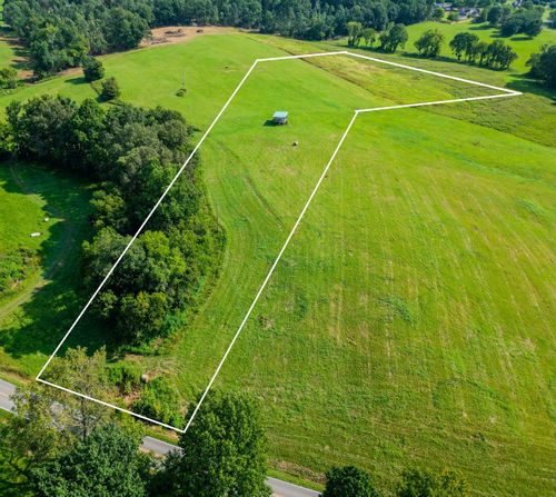 4046 Old Coopertown Rd, Springfield, TN, 37172-5659 | Card Image