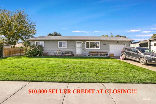 1045 Utah St, Gooding, ID, 83330-1767 | Card Image