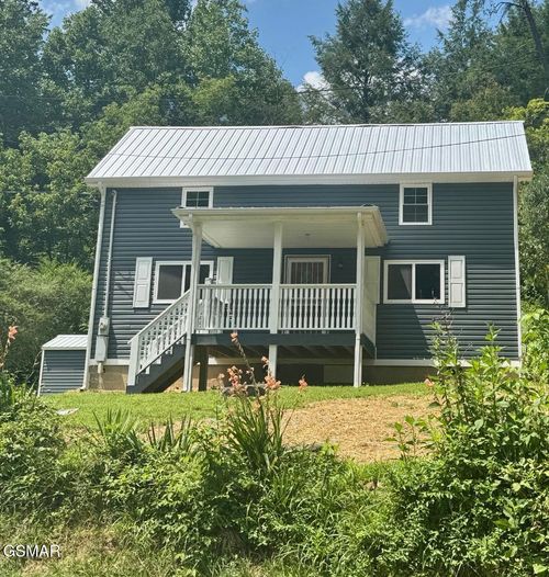 3979 Wilhite Rd, Sevierville, TN, 37876-6611 | Card Image