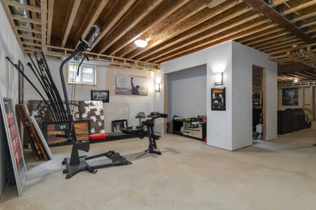 7 Tristan Crt, House other with 3 bedrooms, 3 bathrooms and 5 parking in Brampton ON | Image 39