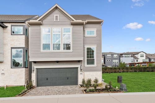 16026 Hayes Park Dr, Houston, TX, 77079-2146 | Card Image