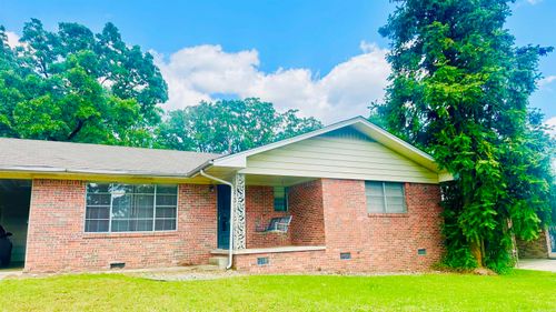 12 Cliffwood Cir, North Little Rock, AR, 72118-5108 | Card Image