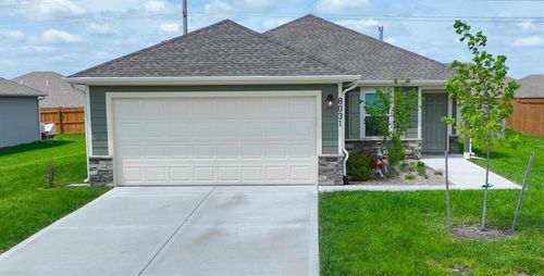 8031 Se 5th St, Blue Springs, MO, 64014-5312 | Card Image