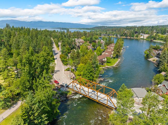 Walking Distance to the New Bridge | Image 53