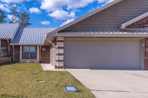 1803 Yellowstone Dr, Longview, TX, 75605-4210 | Card Image