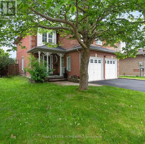 133 Tremount St, Whitby, ON, L1M1G1 | Card Image