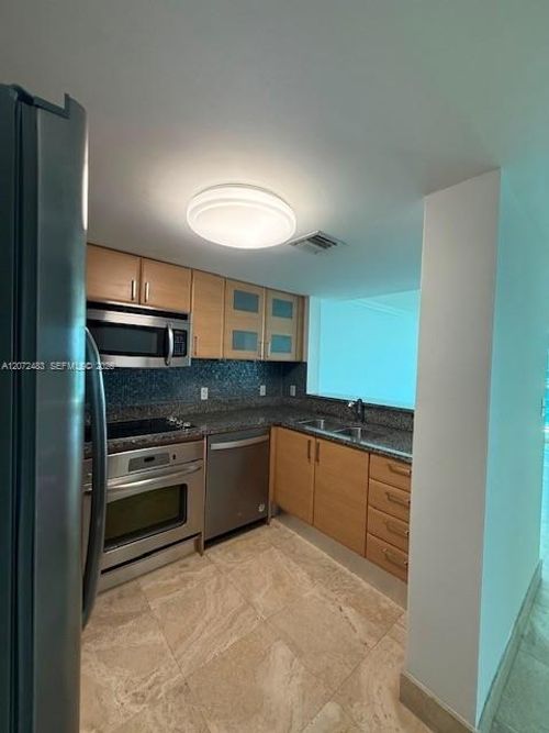 1109-2101 Brickell Ave, Miami, FL, 33129-2114 | Card Image