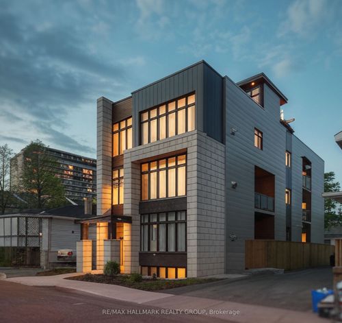 59 Douglas Ave, Ottawa, ON, K1M1G3 | Card Image