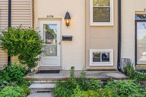 3178 Bolgos Cir, Ann Arbor, MI, 48105-1564 | Card Image