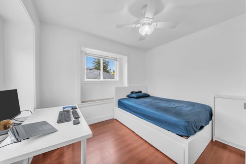 5464 Oakland Street, Burnaby, BC, V5H1R8 | Card Image