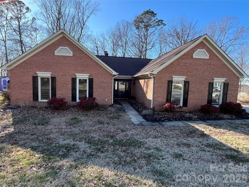 1300 Long Paw Ln, Charlotte, NC, 28214-9419 | Card Image