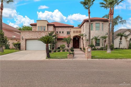 2013 Sabinal St, Mission, TX, 78572-7477 | Card Image