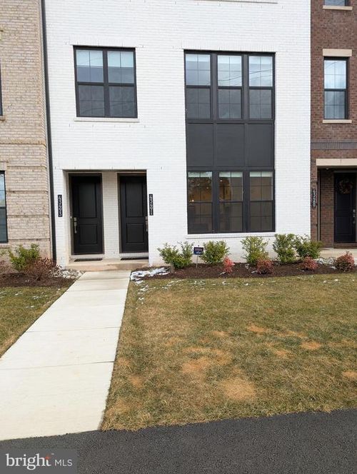 43491 Old Ryan Rd, ASHBURN, VA, 20148-6788 | Card Image