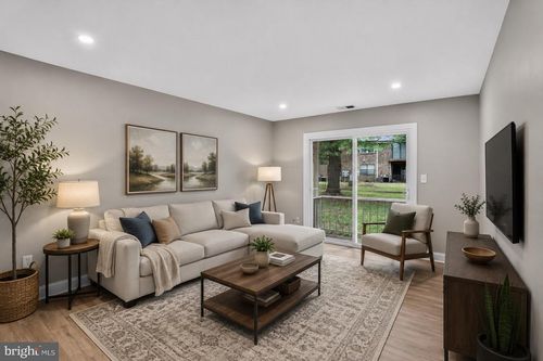 1807 Silver Ct, Hamilton Square, NJ, 08690-3530 | Card Image