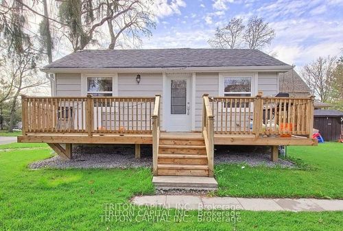 {{alt}} | Card Image