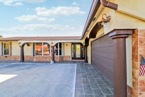 10868 Larch Ct, Palm Beach Gardens, FL, 33418-3918 | Card Image