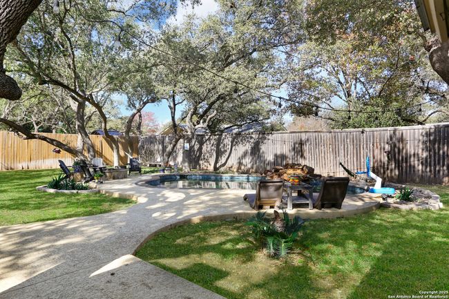 333 Meadowbrook Dr, House other with 3 bedrooms, 2 bathrooms and null parking in Hollywood Park TX | Image 21