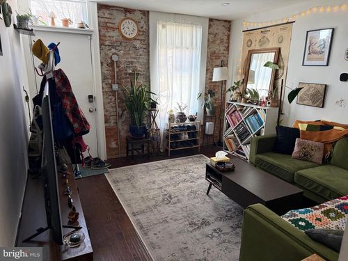 2165 E Dauphin St, PHILADELPHIA, PA, 19125-2032 | Card Image