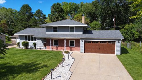 1825 Woodcrest Dr, Saint Paul, MN, 55119-4935 | Card Image