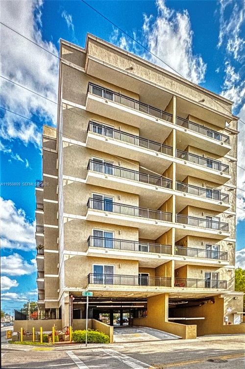 apt-502-120 S Douglas Rd, Coral Gables, FL, 33134-1822 | Card Image