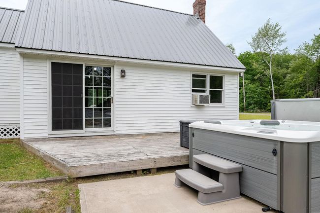 17 Pine Meadow Dr, House other with 3 bedrooms, 2 bathrooms and null parking in North Berwick ME | Image 34