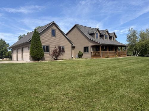 472 River Drive, Farmington, WI, 53021 | Card Image