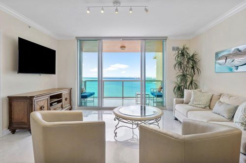 unit-2202-2650 Lake Shore Dr, Riviera Beach, FL, 33404-4652 | Card Image
