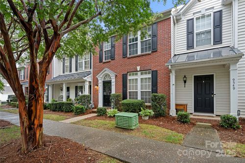 9545 Glenashley Dr, Cornelius, NC, 28031-9024 | Card Image