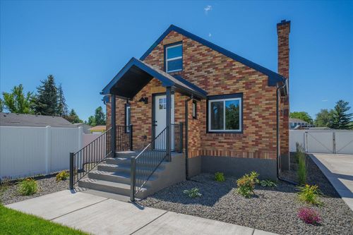1005 S Century Rd, Spokane Valley, WA, 99037-9755 | Card Image