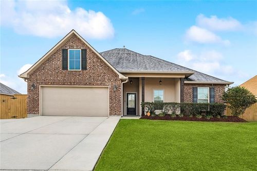 807 White Pine Dr, Ponchatoula, LA, 70454-8001 | Card Image