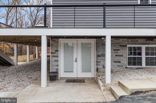 8325 Abc Farm Pl, POMFRET, MD, 20675-3003 | Card Image