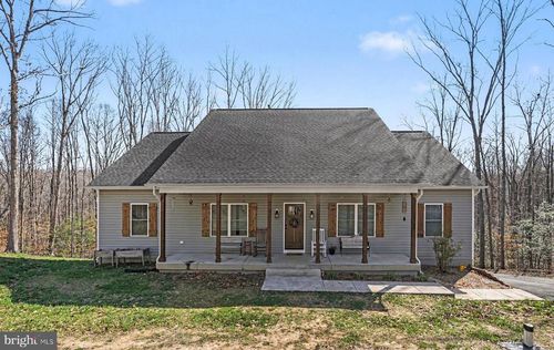 2724 Patriot Ln, FREDERICKSBURG, VA, 22408-1722 | Card Image