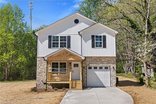 534 Virginia Dr, Yadkinville, NC, 27055-8178 | Card Image