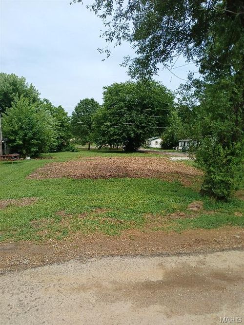 242 Green St, Licking, MO, 65542-9813 | Card Image