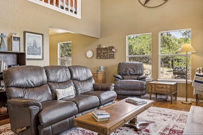 5014 Bump Gate Rd, House other with 3 bedrooms, 2 bathrooms and null parking in Pipe Creek TX | Image 7