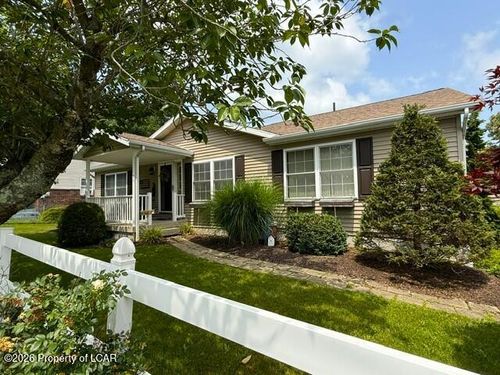 90 W Pine St, SHEPPTON, PA, 18248 | Card Image