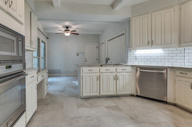 4713 O Connor Ct, Condo with 2 bedrooms, 3 bathrooms and null parking in Irving TX | Image 12